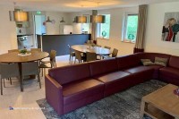 Gemütliches Wohnzimmer in De Wolfskuil – Gruppenaufenthalt in Holland